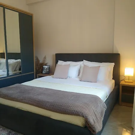 Lägenhet Sofi Condo-close To Port Of *