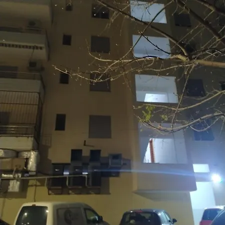 Sofi Condo-close To Port Of شقة