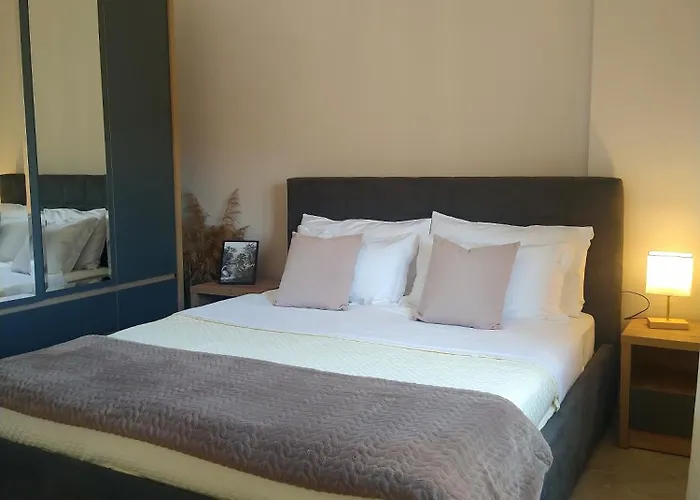 Lejlighed Sofi Condo-close To Port Of *